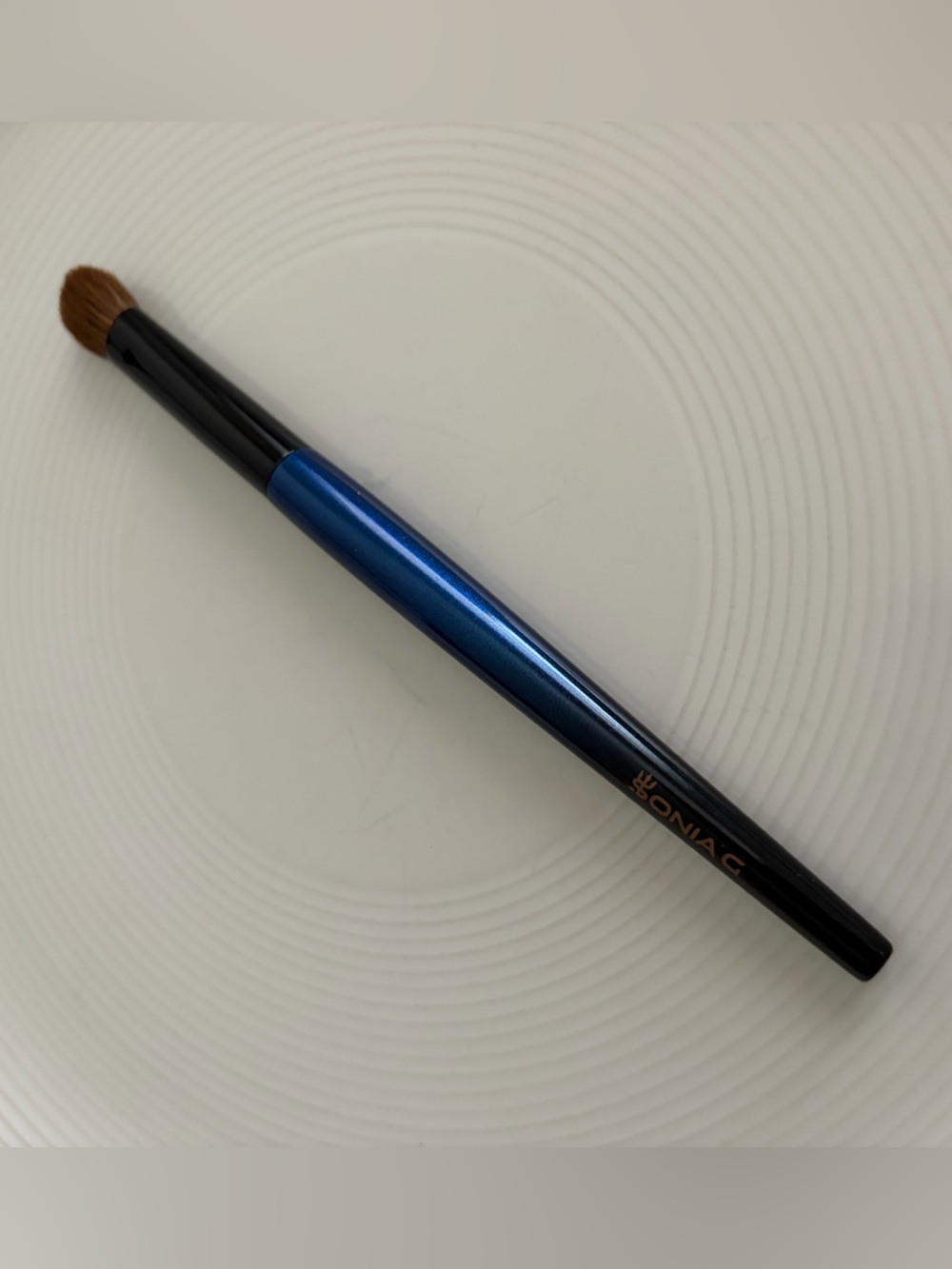Sonia G large eyeshadow brush - Sky series